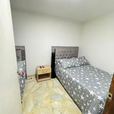 Habitaciones Amobladas Laureles 1 Medellín Exterior foto