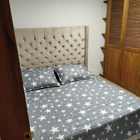 Habitaciones Amobladas Laureles 1 Medellín Exterior foto