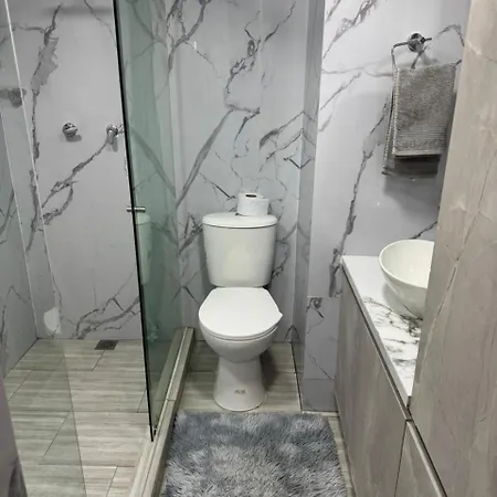 Habitaciones Amobladas Laureles 1 Medellín Exterior foto
