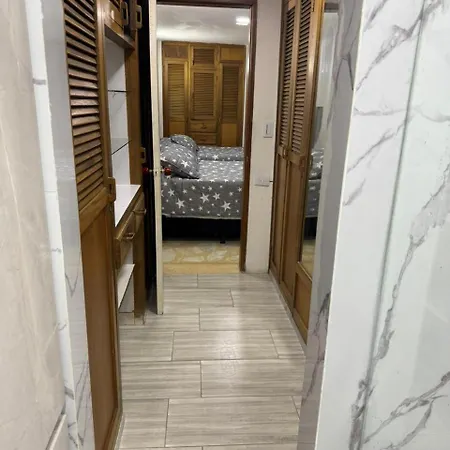 Habitaciones Amobladas Laureles 1 Medellín Exterior foto